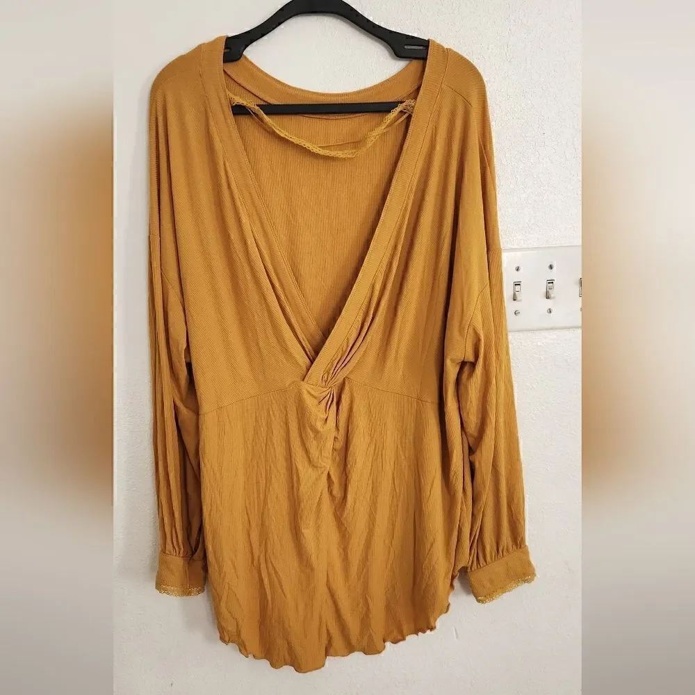 NWT Free People shimmy Shake Top Untamed Gold Size Large